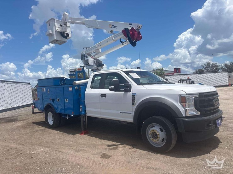 2020-ford-f550-image-2