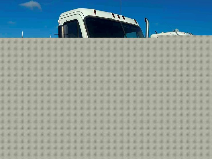 2014-freightliner-cascadia-image-2