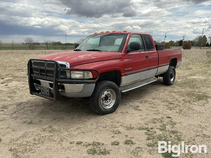 1999-dodge-ram-2500-image-1