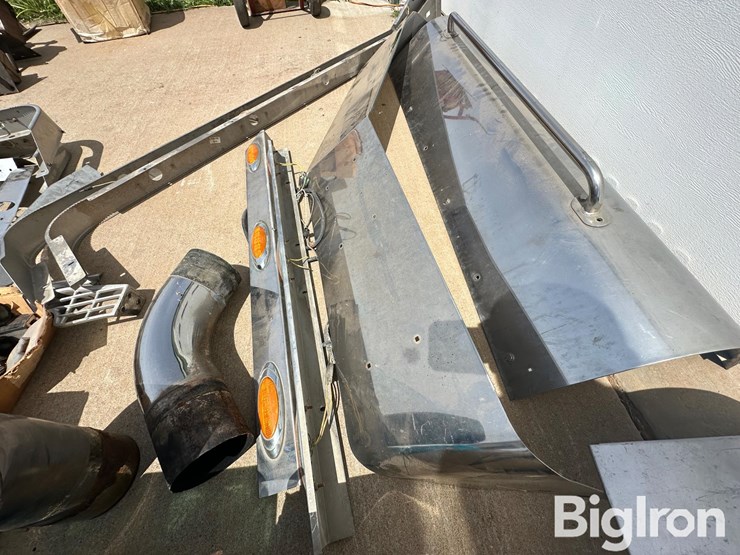 peterbilt-379-image-10