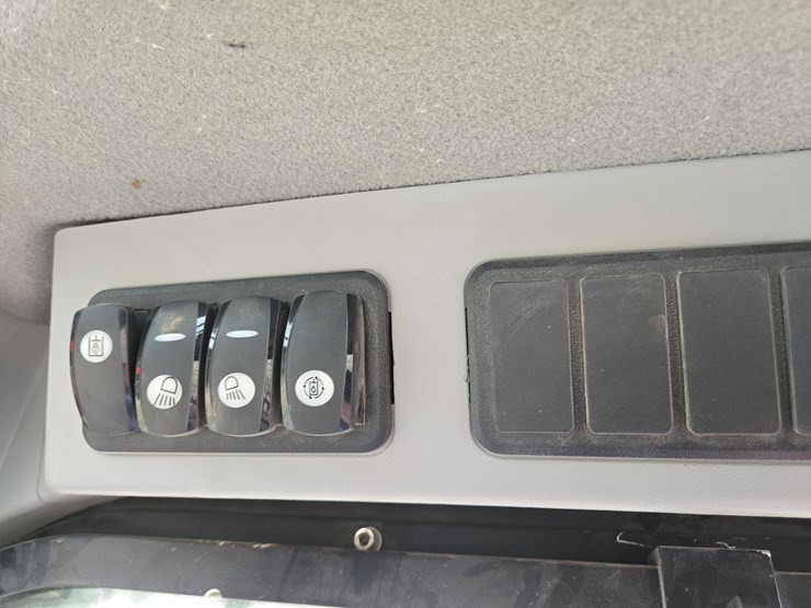 2019-caterpillar-289d-image-21