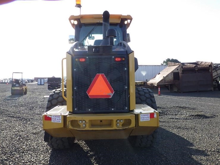 2023-john-deere-544-image-6