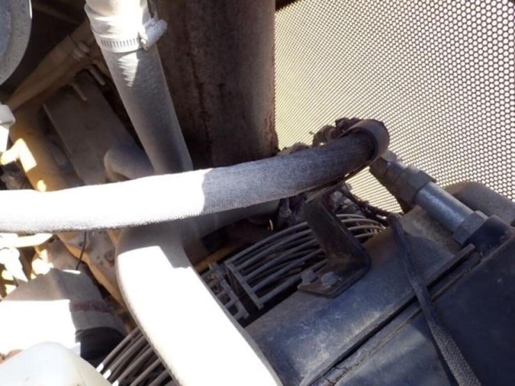 2005-deere-450j-lt-image-55