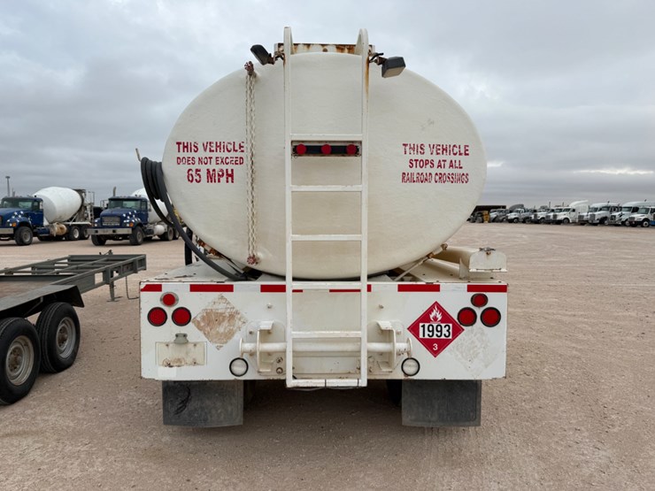 2015-international-durastar-4300-image-5