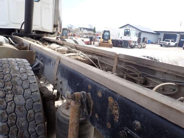 2000-western-star-5964ss-image-70