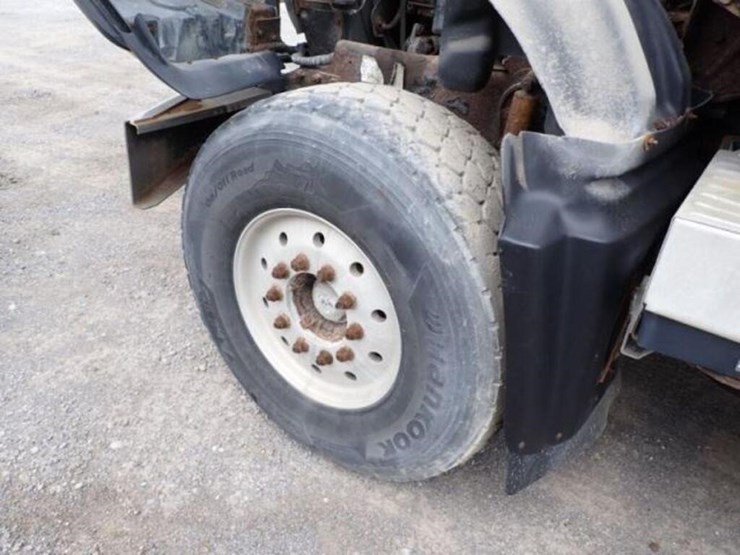 inoperable-2005-mack-cv713-tri/a-vacuum-truck-1m2a-image-34