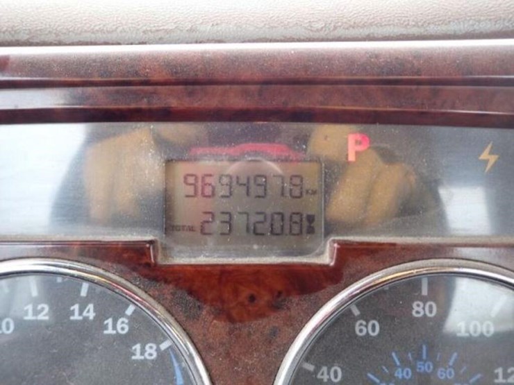 2004-mack-cv713-granite-t/a-rolloff-truck-1m2ag10c-image-13