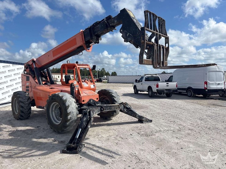 2018-jlg-10054-10,000lb-4x4-rough-terrain-telehandler-image-2