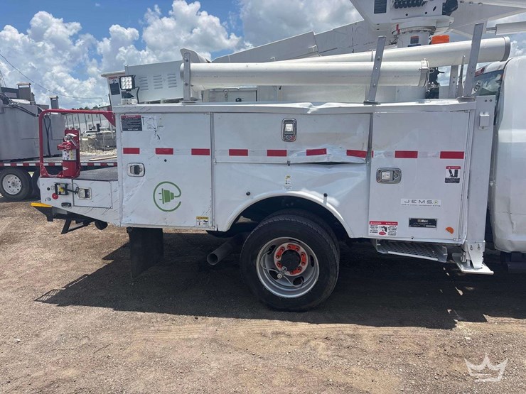 2021-ram-5500-chassis-4x4-altec-at37g-37ft.-bucket-truck-image-37