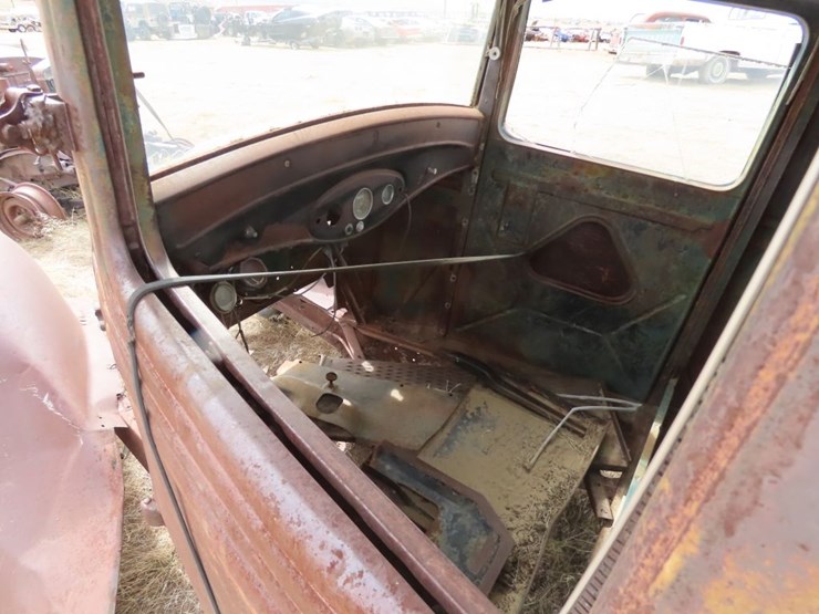 1930's-ford-pickup-for-rod,-restore,-or-parts-image-4