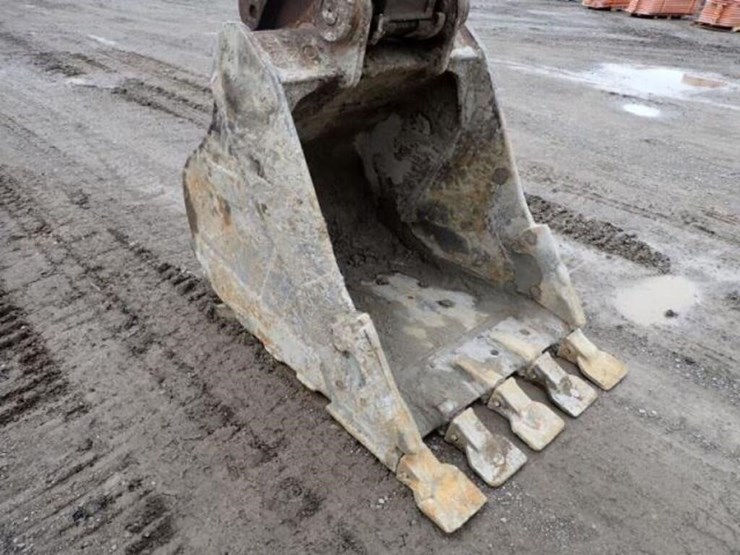 2013-caterpillar-321d-lcr-image-31