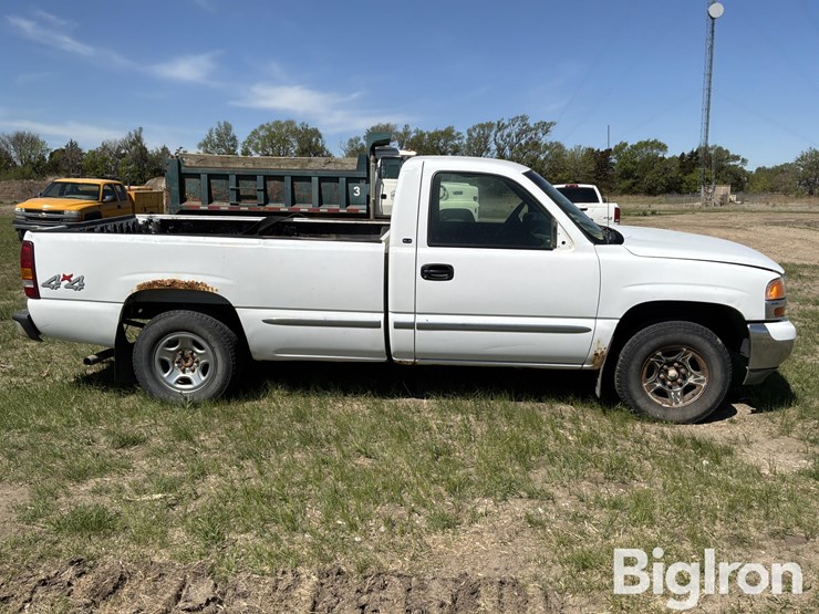 2002-gmc-sierra-1500-image-4