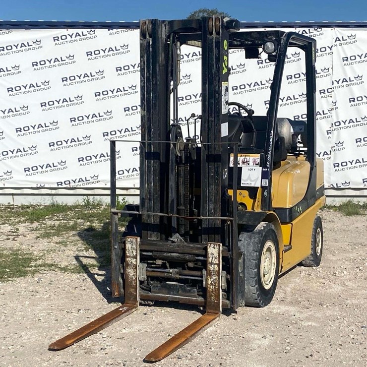 2008 Yale 5000lb. Propane Forklift
