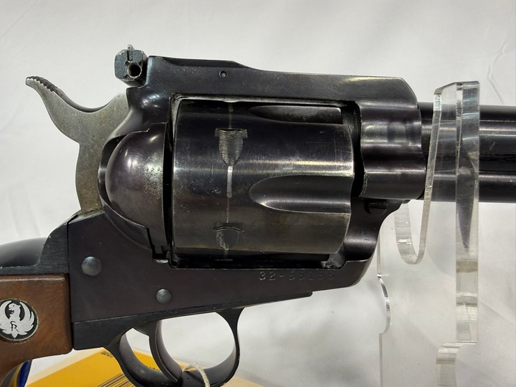 #81-•-ruger-blackhawk-357mag-revolver-32-55196-image-13