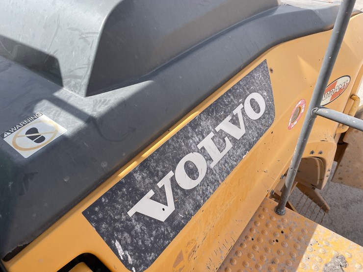 2014-volvo-l120h-image-155