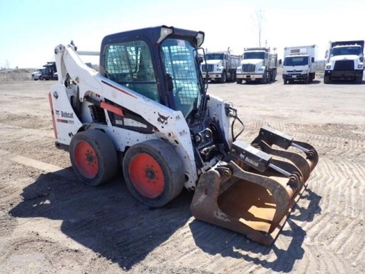 2014-bobcat-s590-image-3
