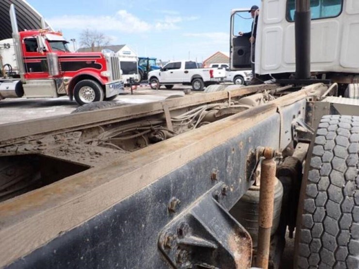 2000-western-star-5964ss-image-71
