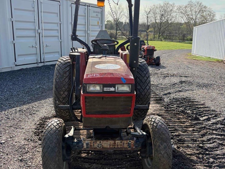 case-245-compact-tractor-image-2