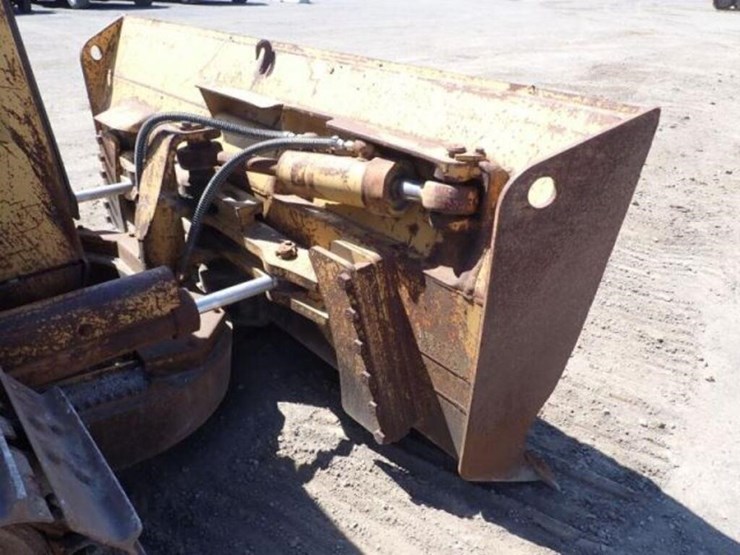 1990-caterpillar-d4h-image-30