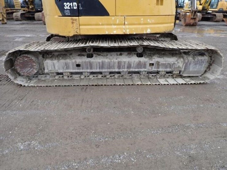 2013-caterpillar-321d-lcr-image-82