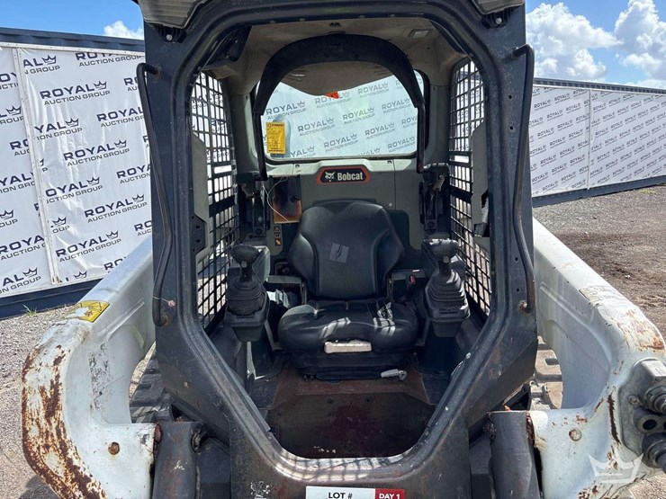 2021-bobcat-t62-image-12