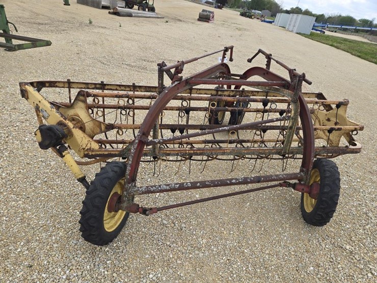 new-holland-256-image-5