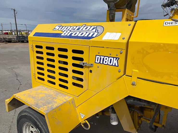 2017-superior-broom-dt80k-image-47