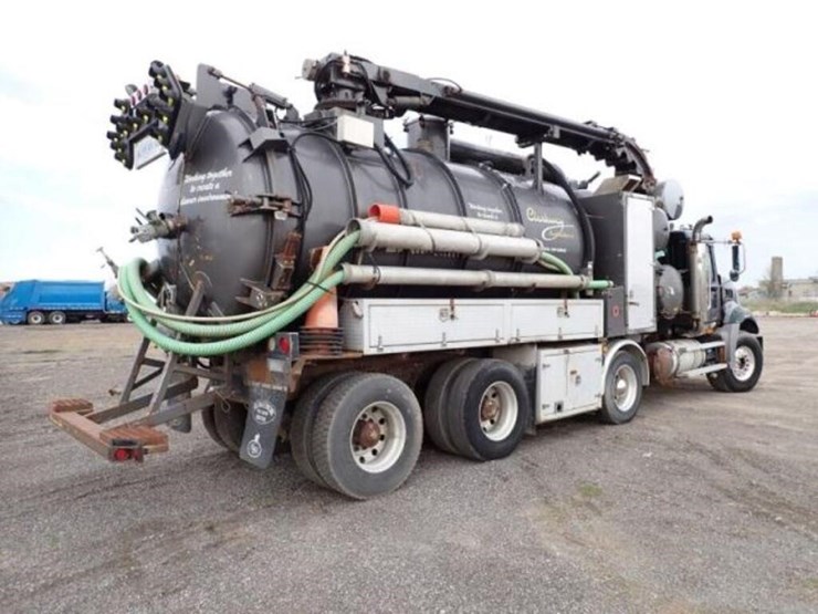 inoperable-2007-supervac-2000-on-2007-mack-ct713-1-image-5