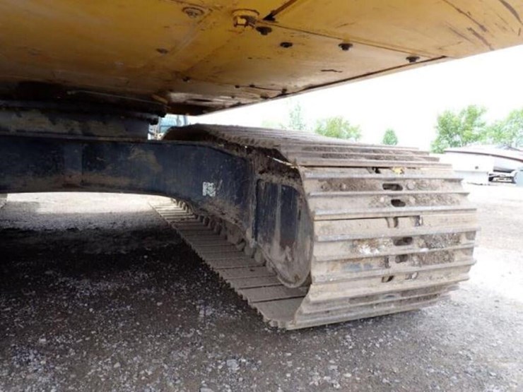2022-komatsu-pc210-lc-11-image-50