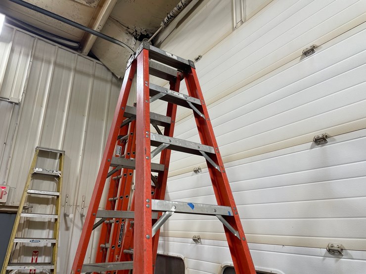 #4588-•-little-giant-leveler-adjustable-ladder-image-10