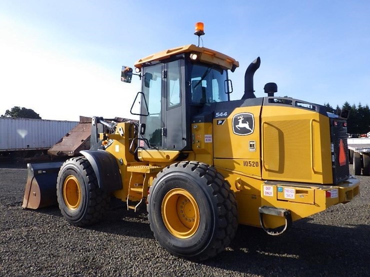 2023-john-deere-544-image-7