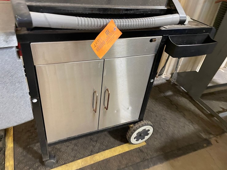 #4551-•-weber-genesis-silver-lp-grill-image-3
