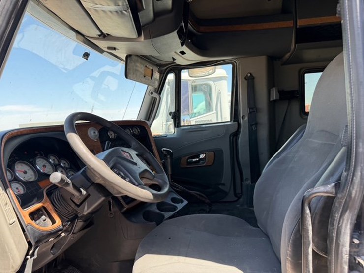 2015-international-prostar-image-10