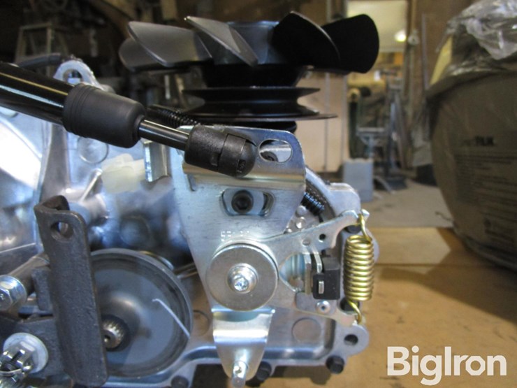cub-cadet-sltx1054-image-13