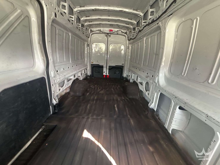 2016-ford-transit-image-29