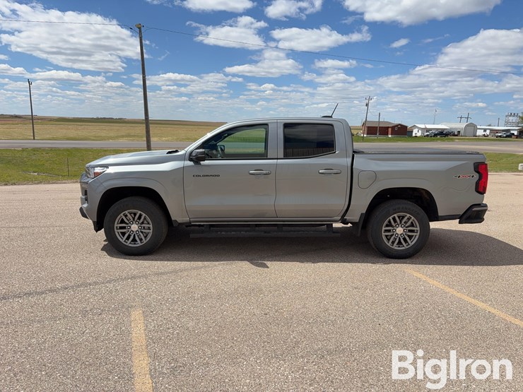 2025-chevrolet-colorado-image-8