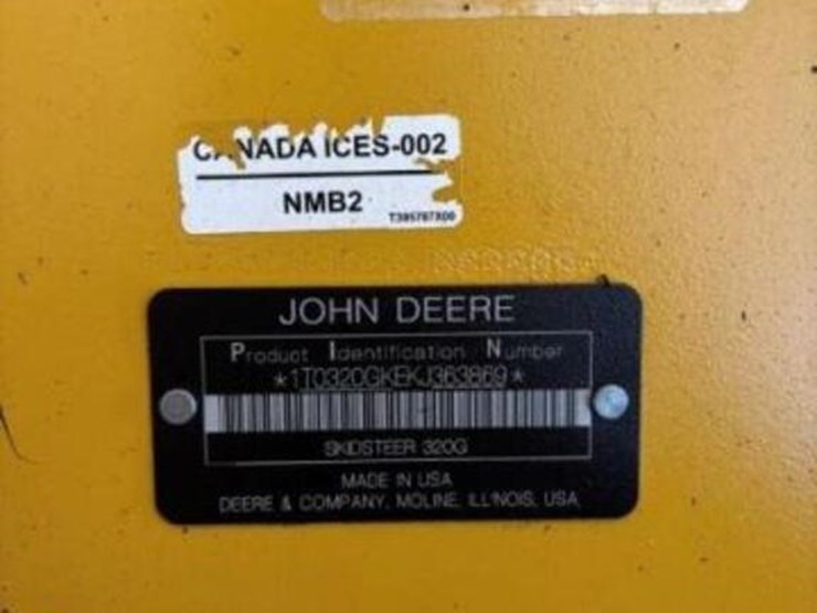 2019-deere-320g-image-4