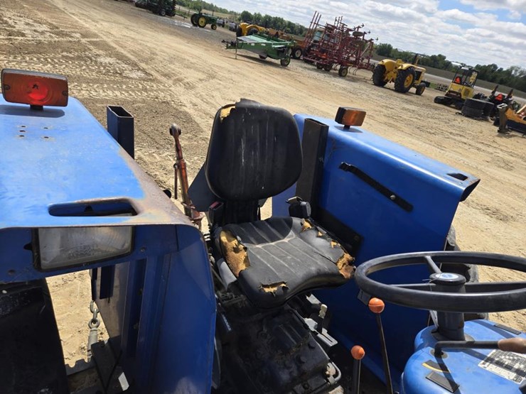 new-holland-5610-image-19