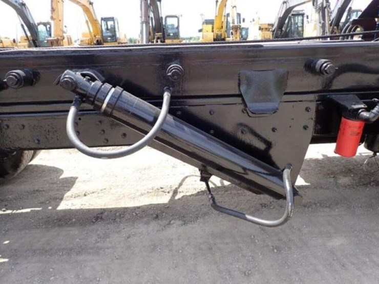1993-mack-rd690s-image-60