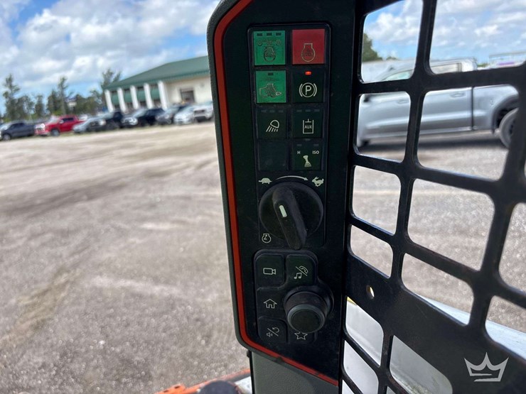 2021-bobcat-t62-image-7