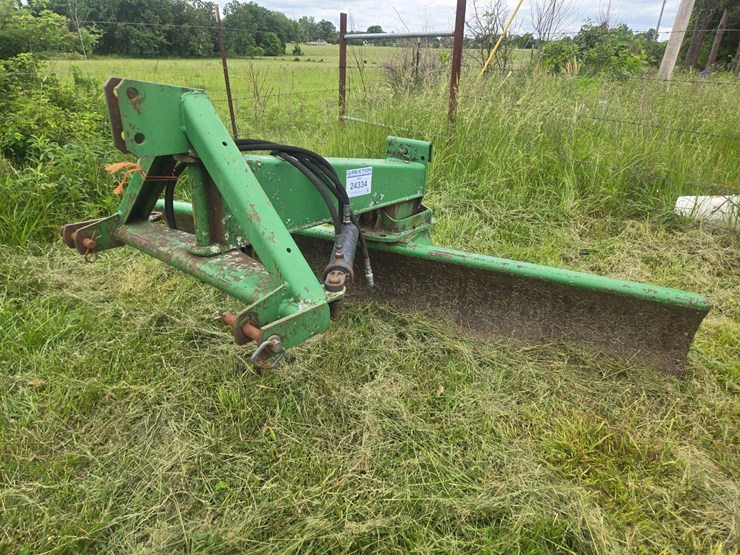 john-deere-8-image-1