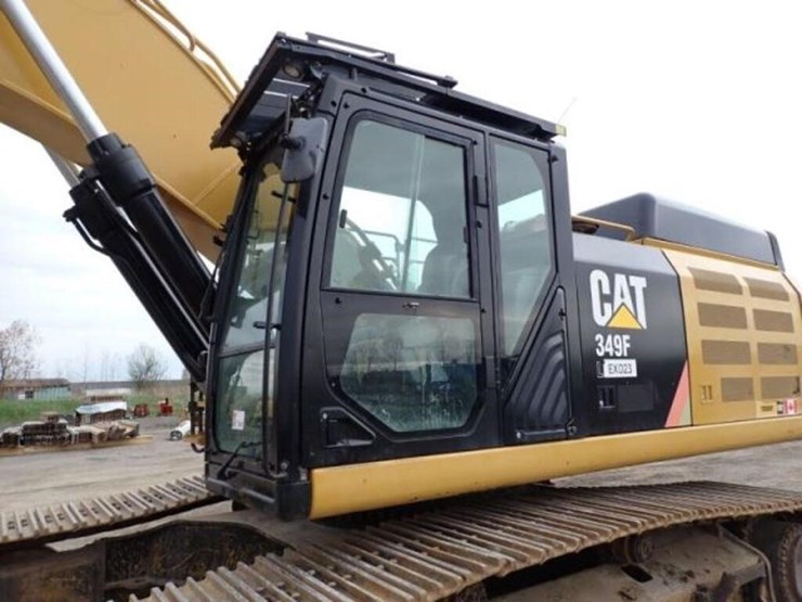 2015-caterpillar-349fl-image-17