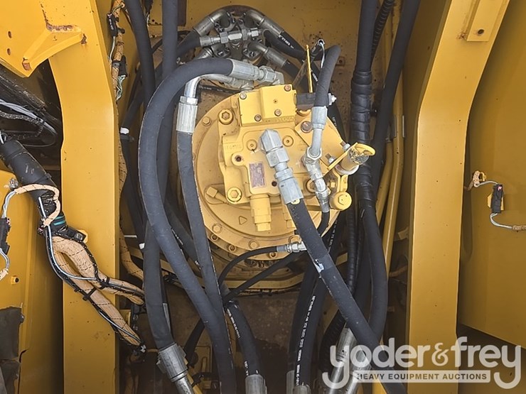 2019-caterpillar-336-image-29