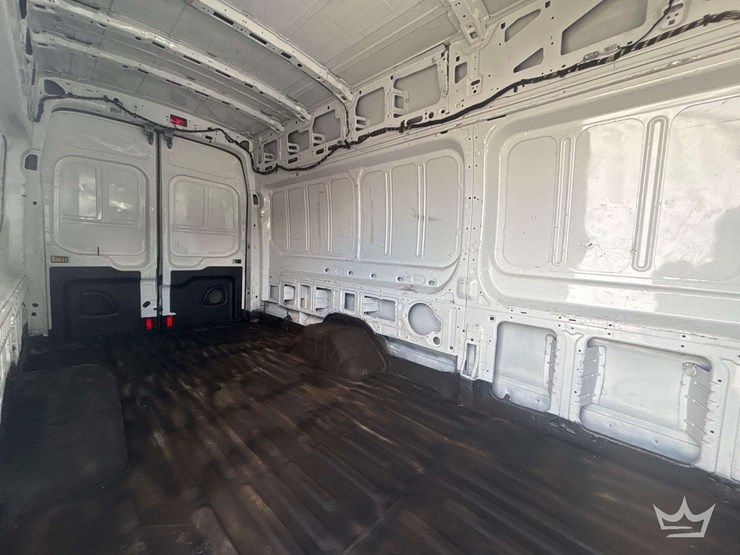 2016-ford-transit-image-13
