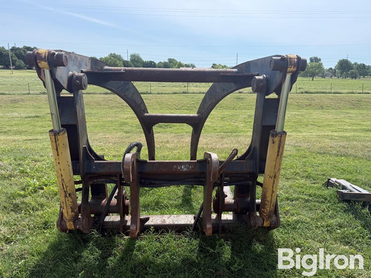 caterpillar-forestry-grapple-image-6