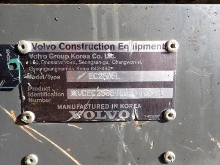 2015-volvo-ec250el-image-8