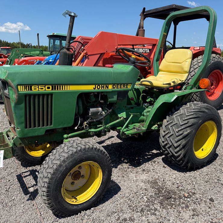 JOHN DEERE 650