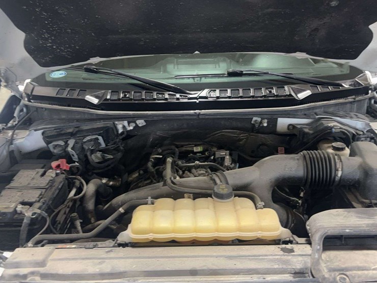 2020-ford-f150-image-21