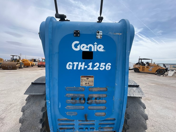 2019-genie-gth1256-image-95