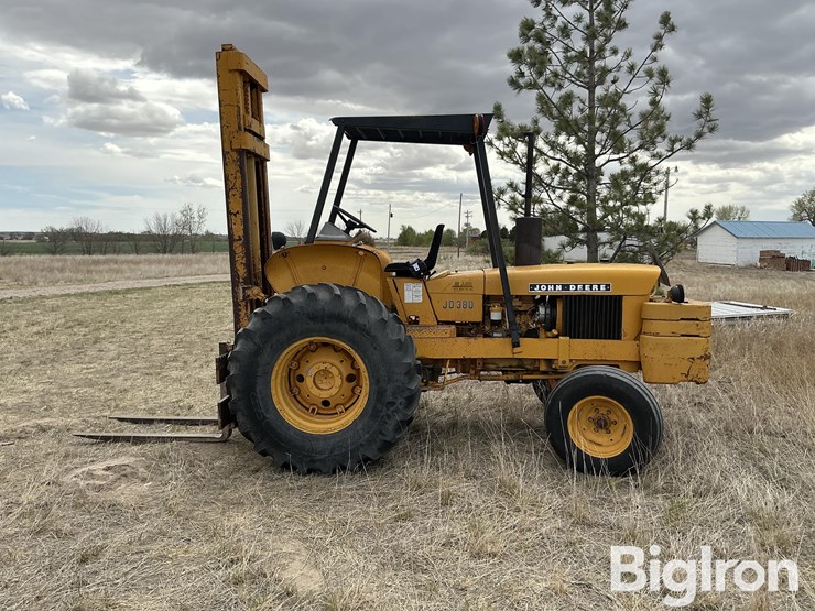 john-deere-380-image-8